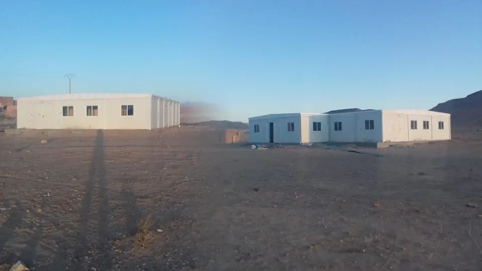 Bâtiments modulaires de bureaux et de laboratoire installés par SLOTIM pour Sintram à Guelmim (2018)