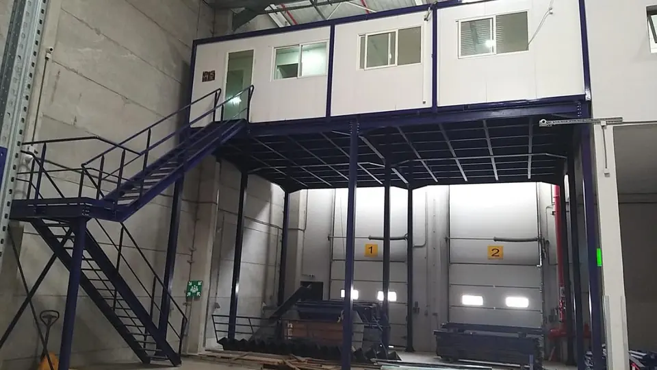 Mezzanine métallique de bureaux de 200 m² réalisée par SLOTIM pour Emid à Mohammedia (2021)